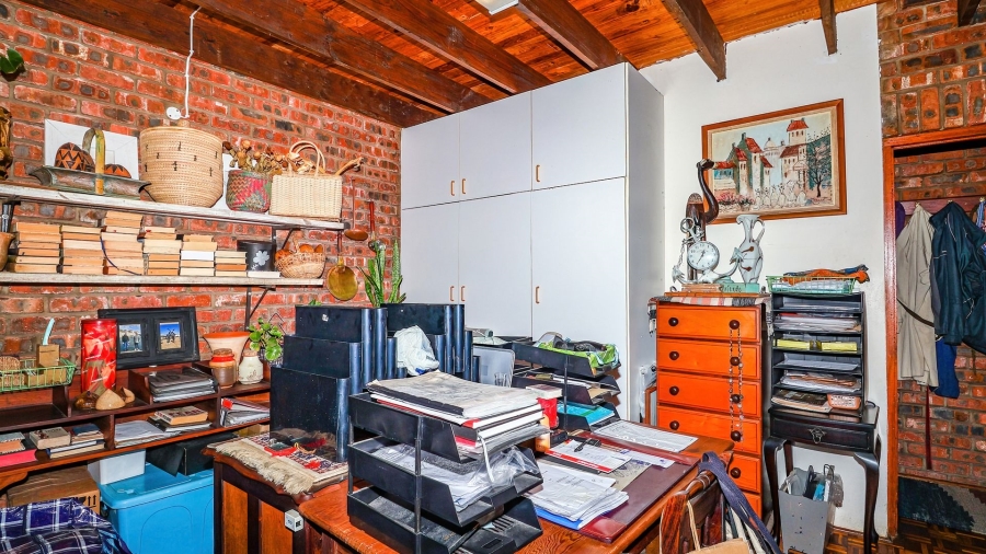 6 Bedroom Property for Sale in Mossel Bay Rural Western Cape